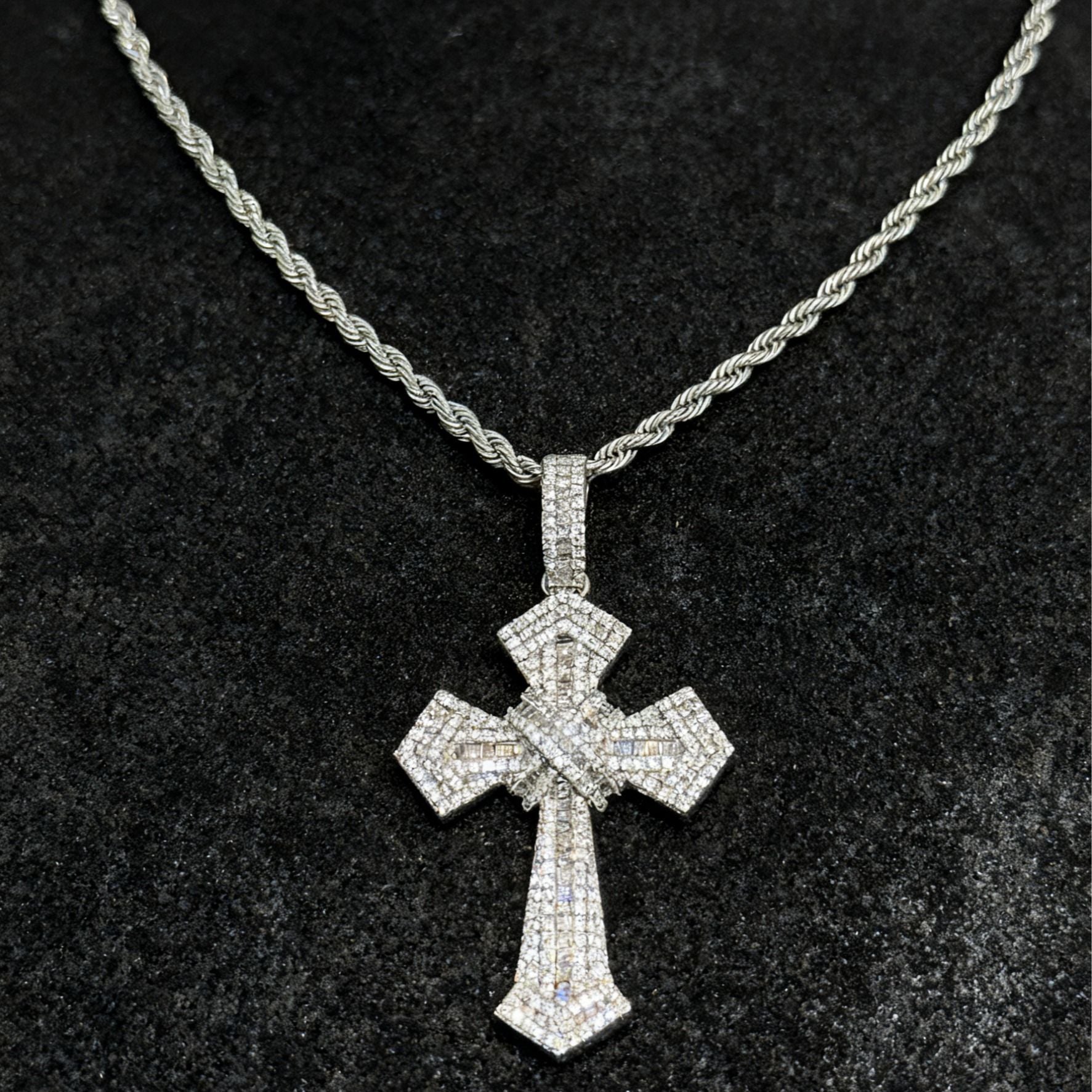 HipHop Style Diamond-Cut Iced-Out Cross Pendant with Twisted Chain【A62】