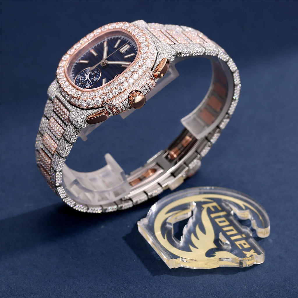 The delicate all-diamond moissanite features an exquisite cutting technique. It accepts customized styles in various forms, demonstrating high quality in details and lighting up your fashionable and brilliant moments.