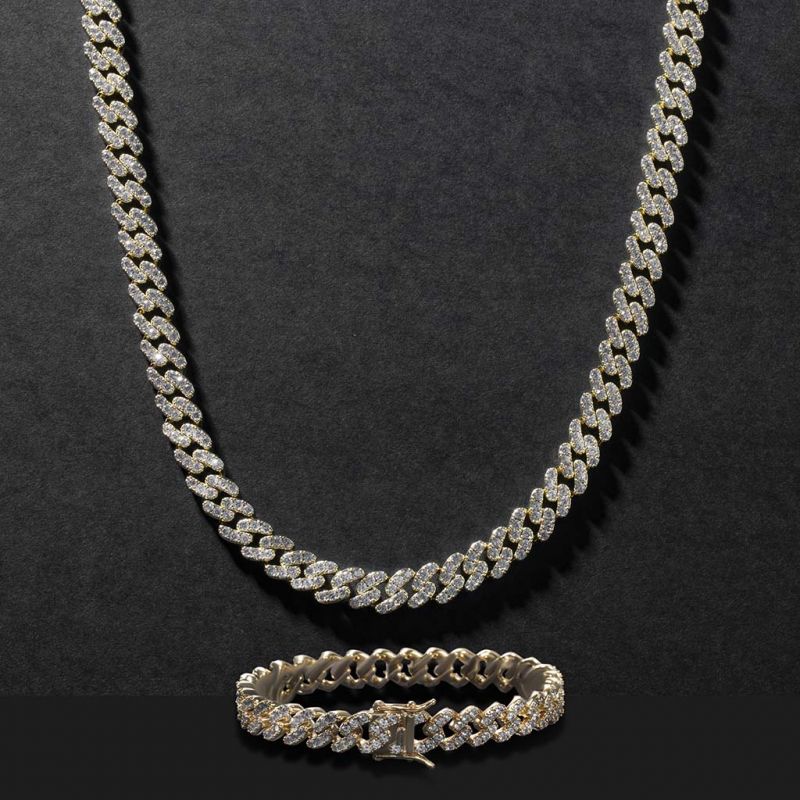 8mm Cuban Link Bracelet in Gold