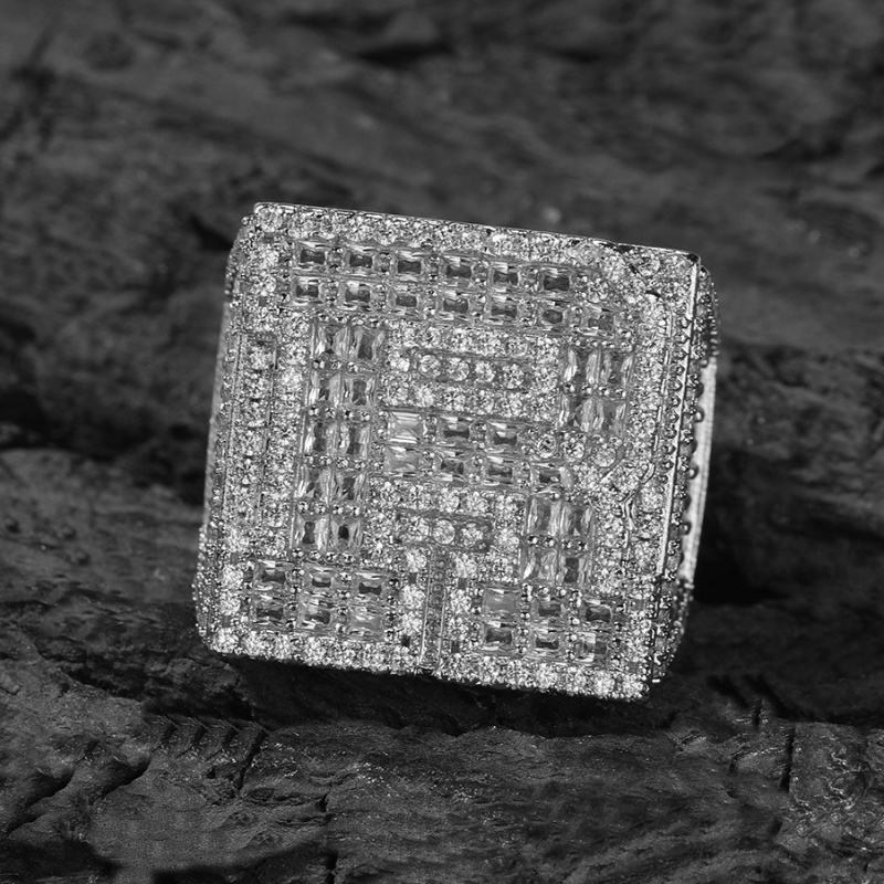 Moissanite Custom Letter Ring（Only one letter can be customized）