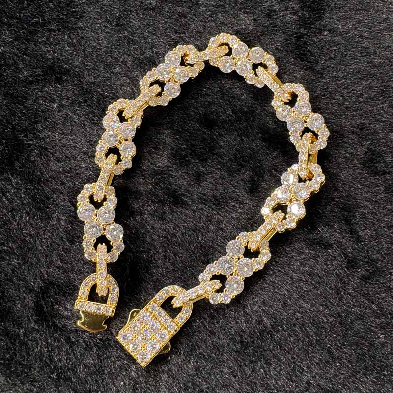 Moissanite Horizontal Figure 8 Infinite Cross Bracelet