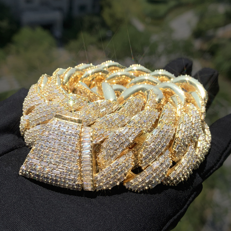 25mm Moissanite Hip Hop T Square Diagonal Buckle Crescent Design Cuban Chain