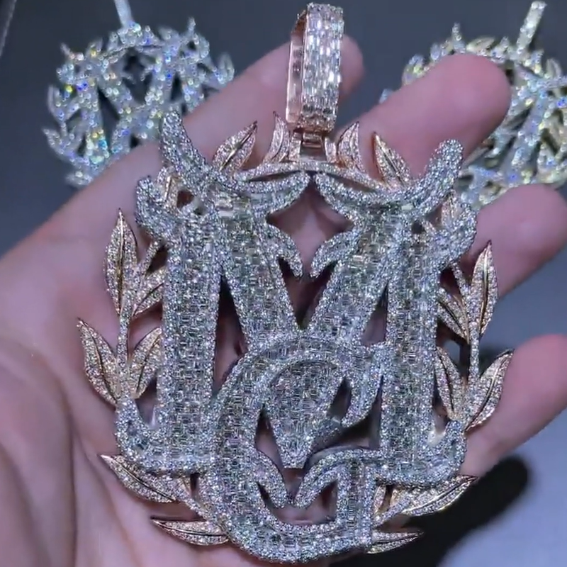Moissanite Leaves Surround the Letter MG Pendant（In stock）