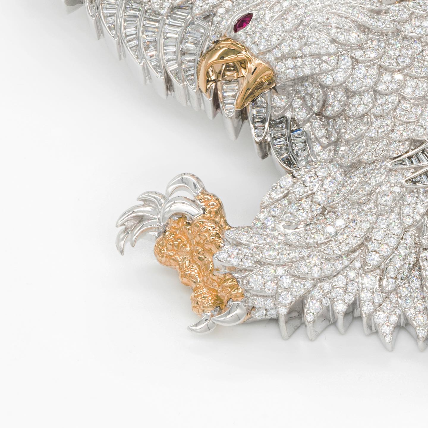 Moissanite Eagle Pendant（Goods In Stock)