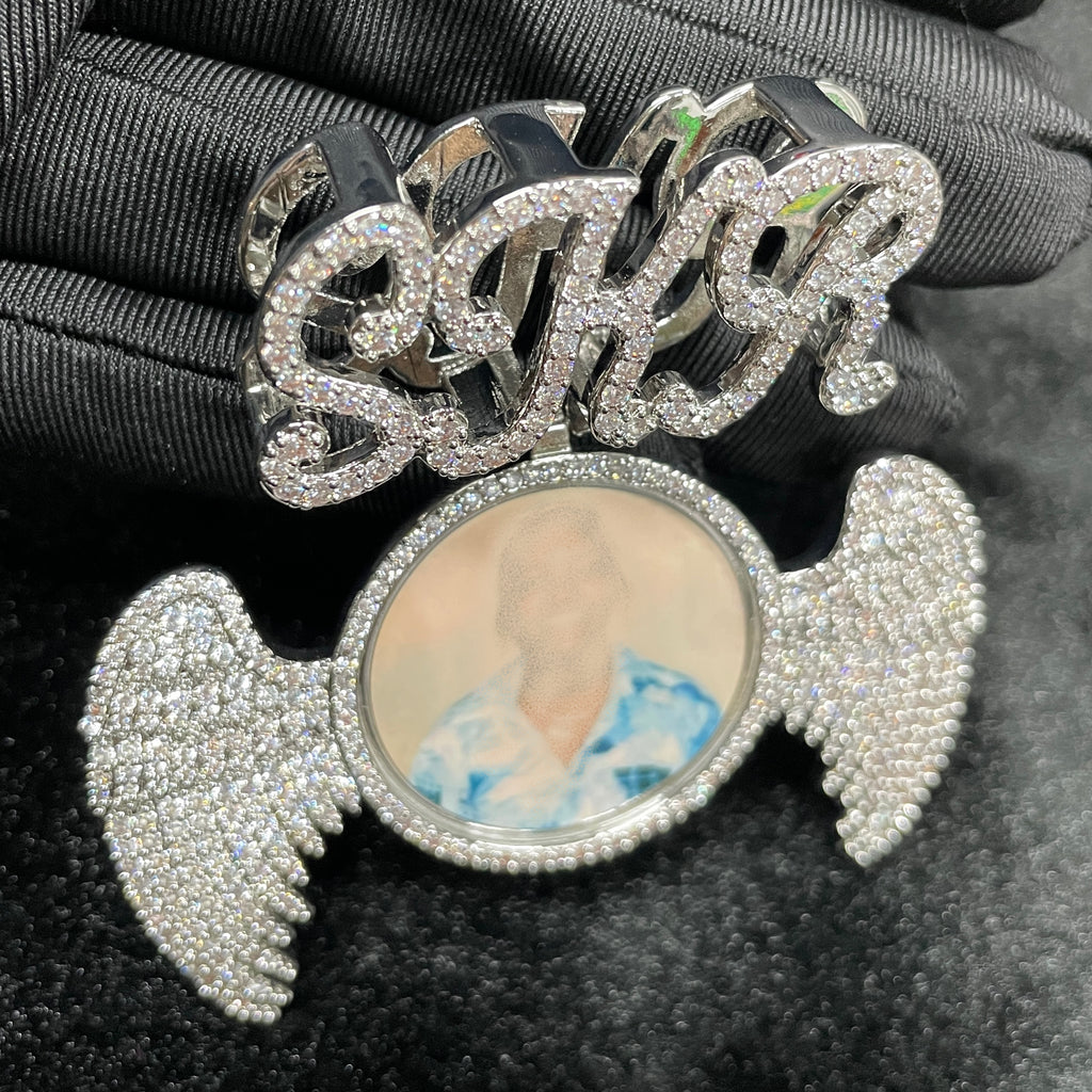Moissanite SKR HipHop can be Customized Photo Wings Round Pendant