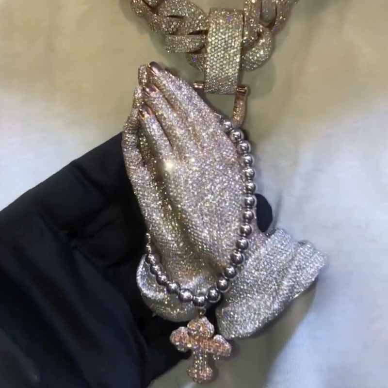 Street Style | Praying Hands Cross Pendant