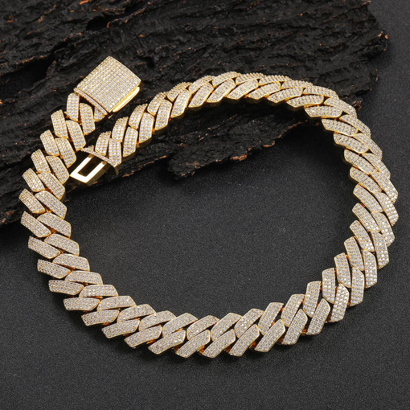 Iced Miami Chain - 20mm Width in 18K Gold