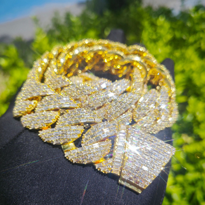 25mm Moissanite Hip Hop T Square Diagonal Buckle Crescent Design Cuban Bracelet