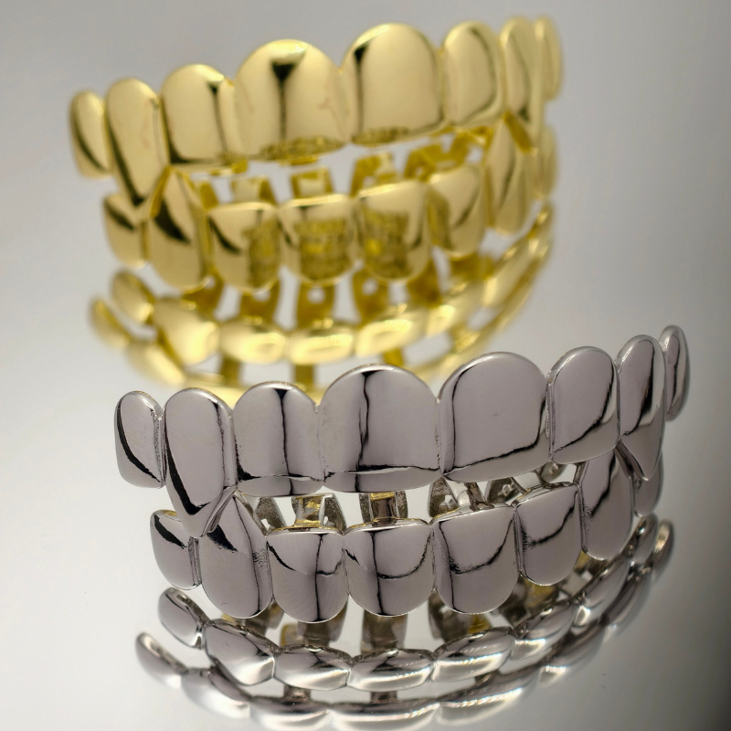 Hip Hop 8-tooth Sharp Tiger Teeth 24K Gold-plated Grillz