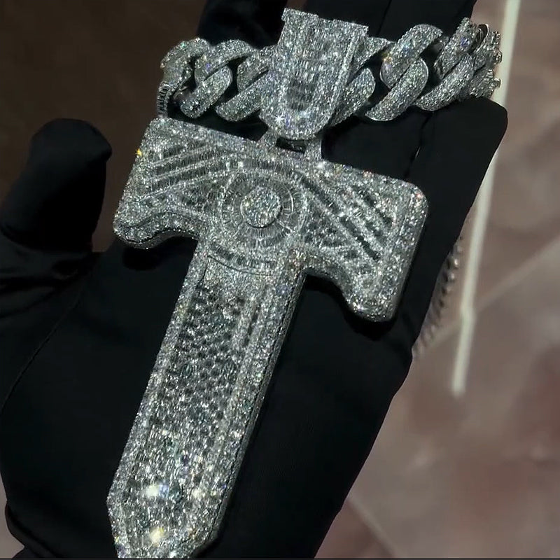 Moissanite T Letter Diamond Pendant（In stock）