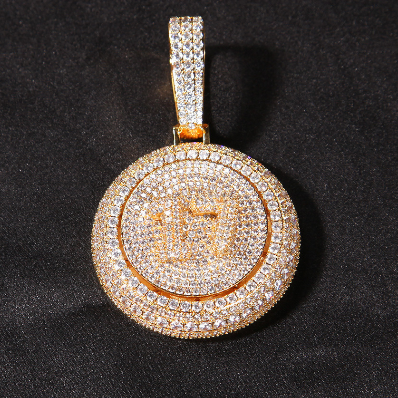 Moissanite Creative Custom Letter Rotating Circular Pendant