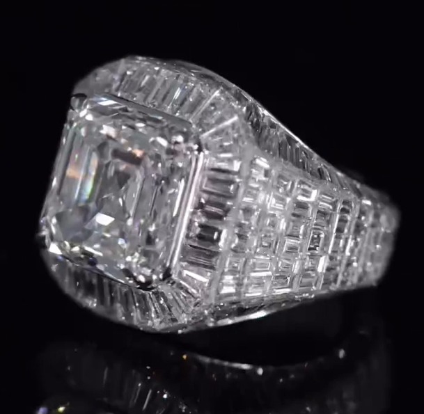 Asche Cut Premium Sparkling Moissanite Ring