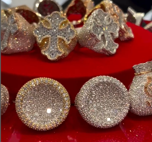 Moissanite Full of Diamond Round Ring