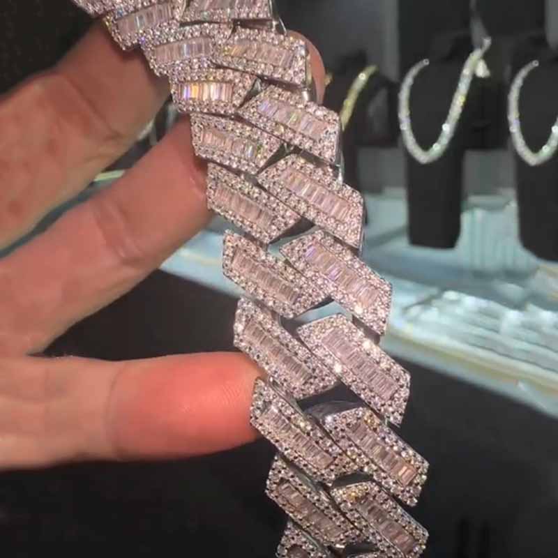 19mm Prong Baguette Moissanite Cuban Chain