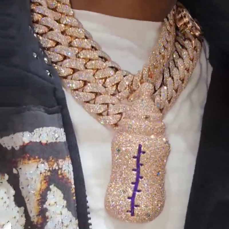 New Bottle Moissanite Rounds Emeralds Pendant