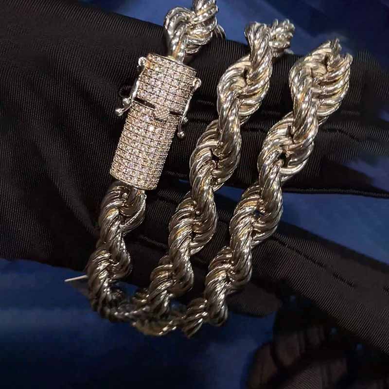 12mm Moissanite Diamond Buckle Twist Chain