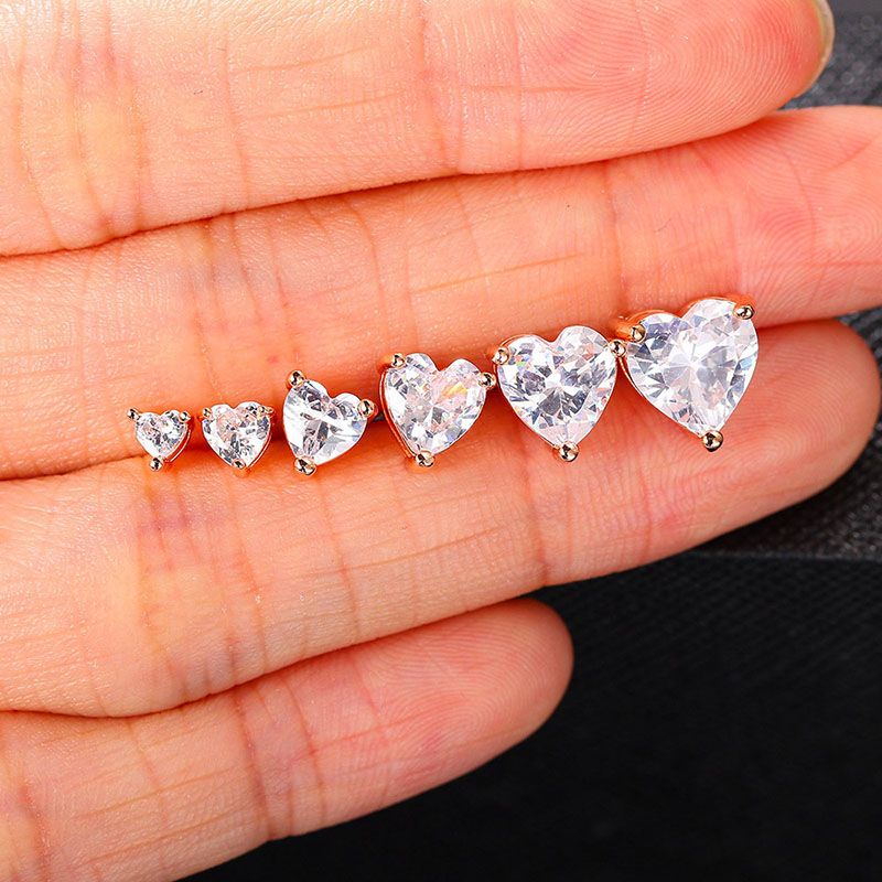 3-Prong Heart-shape Moissanite Earrings