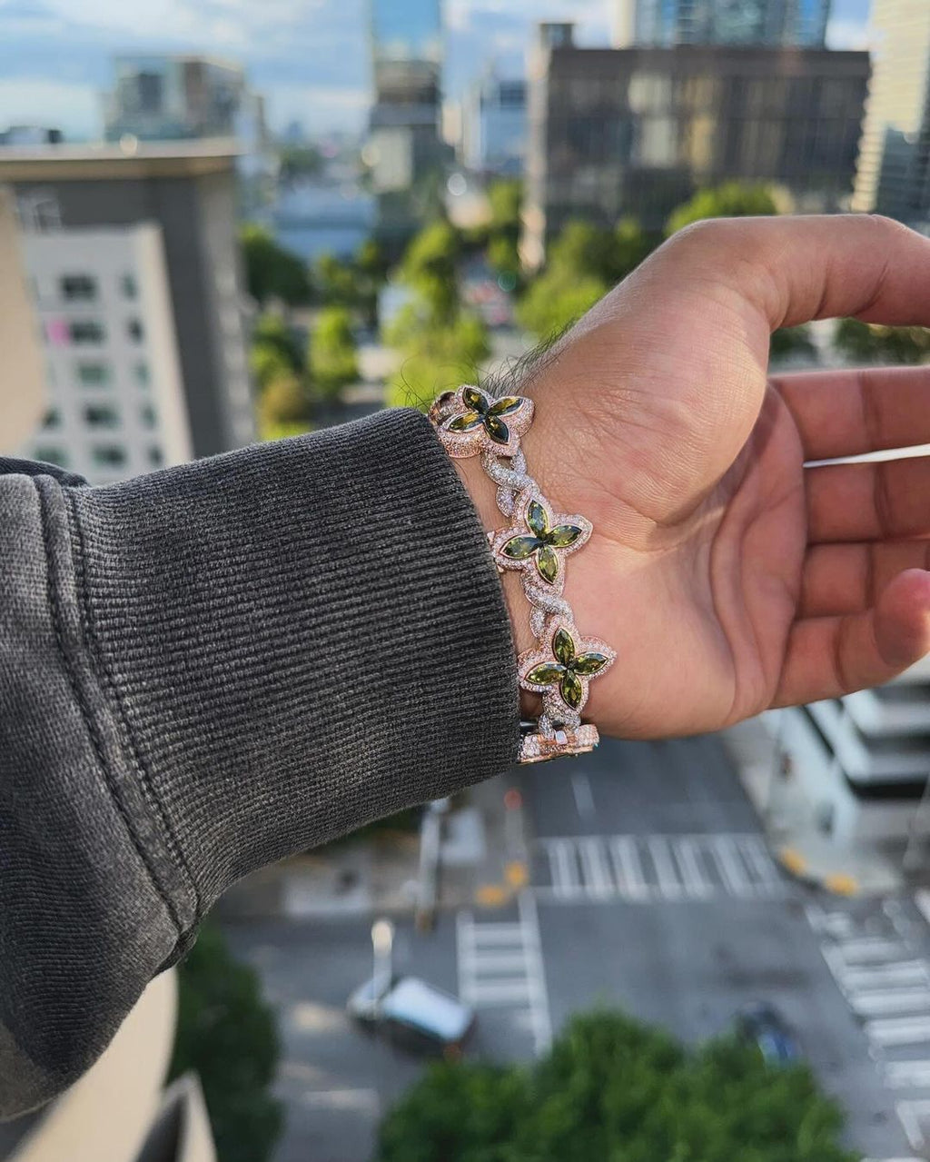 Moissanite Emerald Infinity Lucky Flower Bracelet