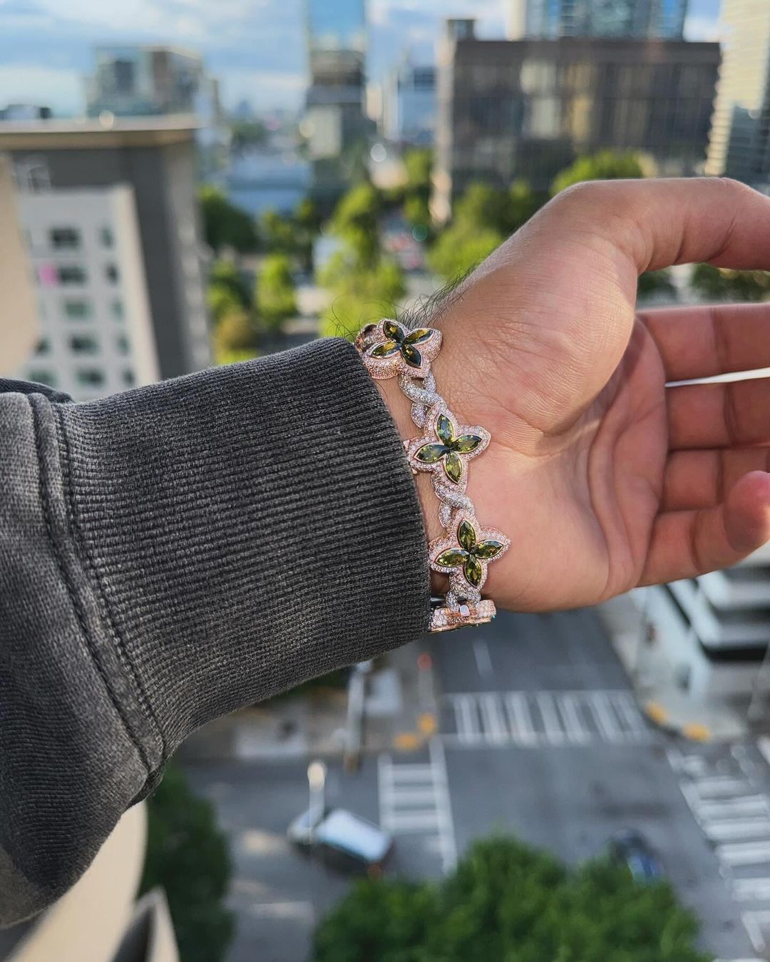 Moissanite Emerald Infinity Lucky Flower Bracelet