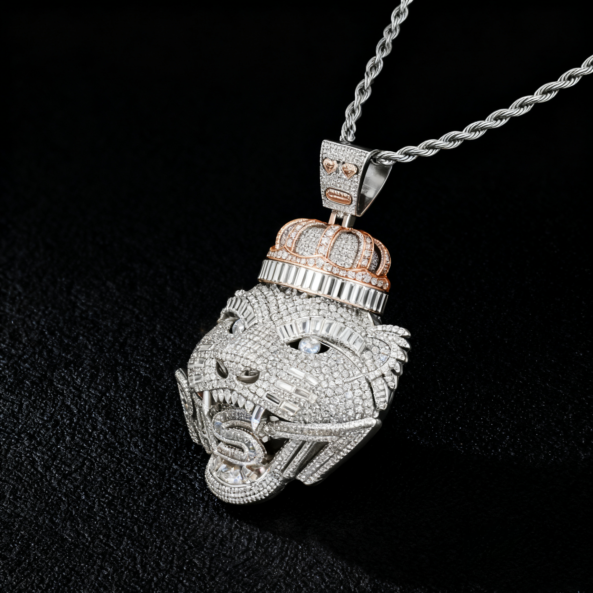 Majesty of the Iced-Out King Panther Pendant【A05】