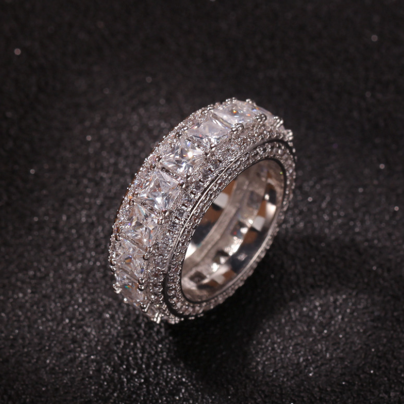 Moissanite Luxury Sparkling Square Zirconium Round Diamond Ring
