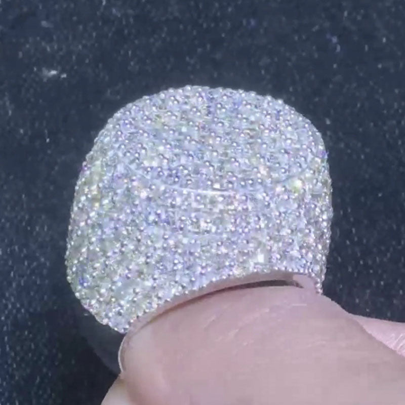 Moissanite Three-dimensional Oval Diamond Ring