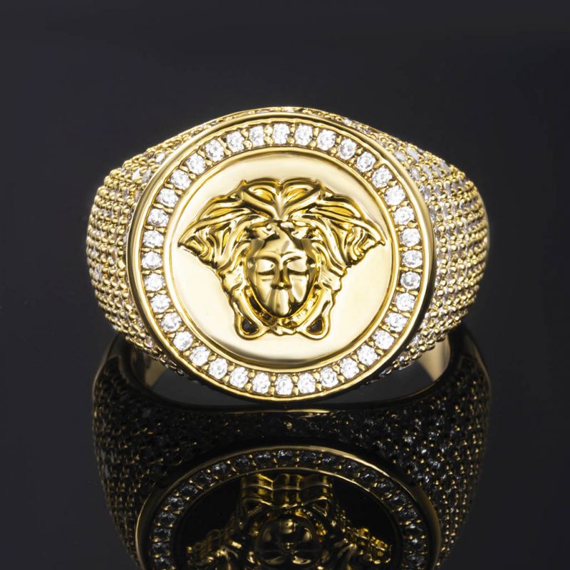 Street Style | "Medusa" Ring