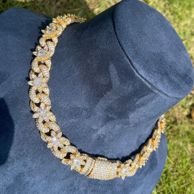 15mm Iced Out Flowers Sparkle Cuban Chain