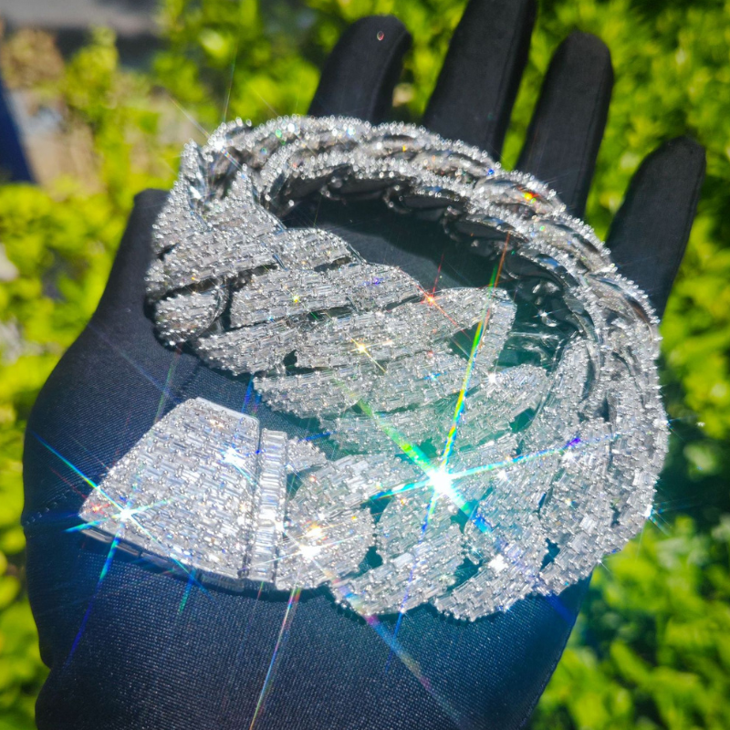 25mm Moissanite Hip Hop T Square Diagonal Buckle Crescent Design Cuban Chain