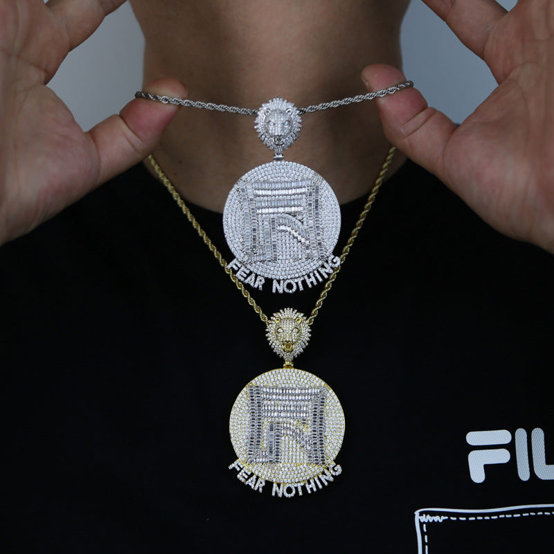 Street Style | "Fear Nothing Lion" Pendant