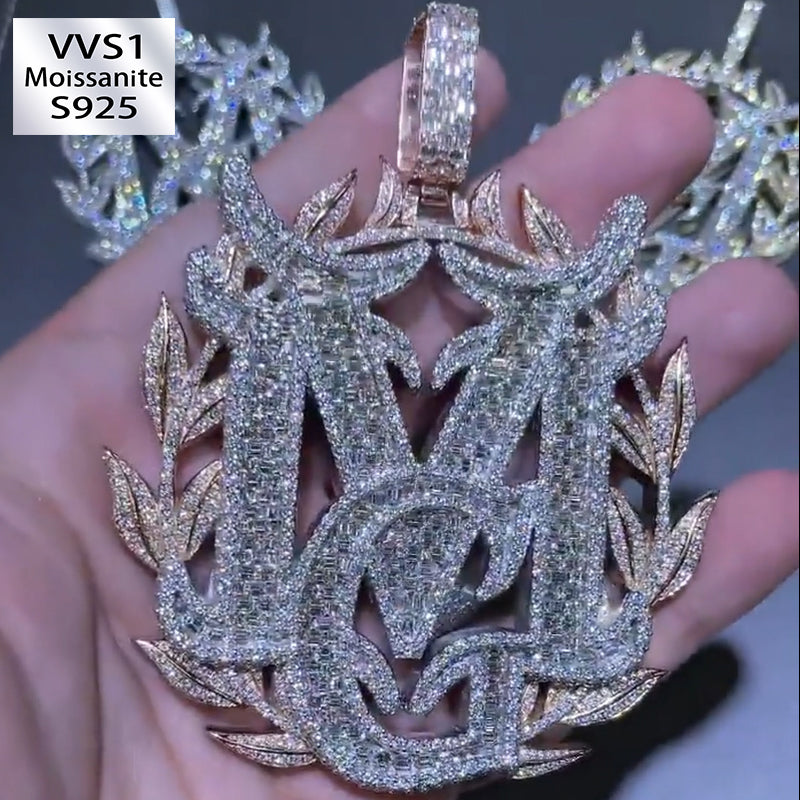 Moissanite Leaves Surround the Letter MG Pendant（In stock）