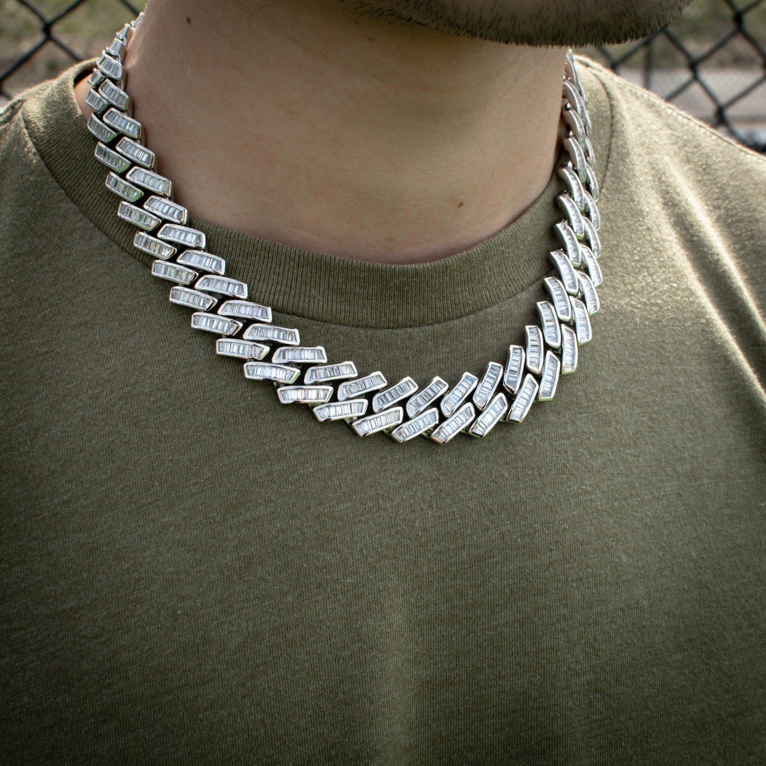 18mm Baguette Cuban Link Chain in White Gold