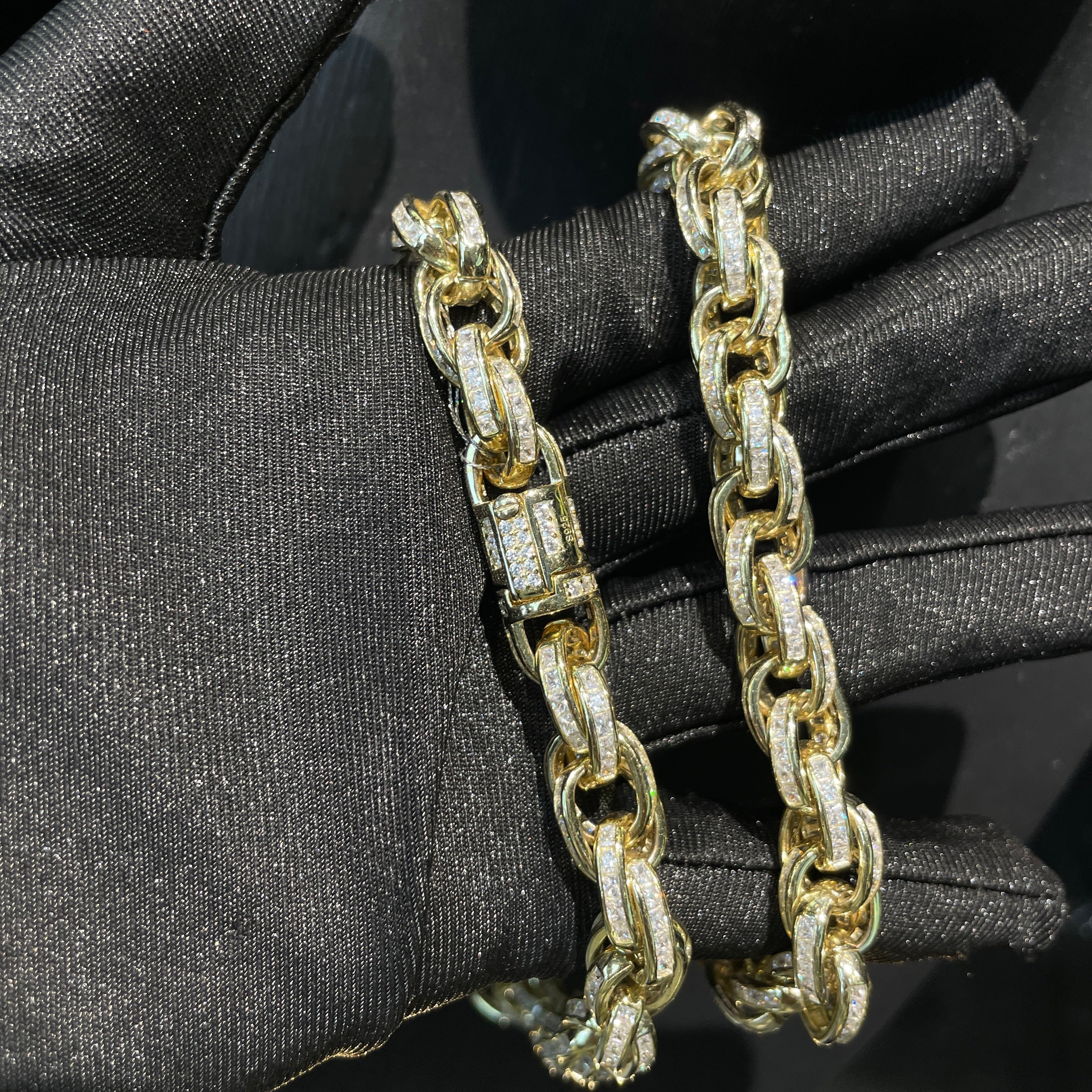 10mm Moissanite Exquisite Setting Design Diamond Twist Chain