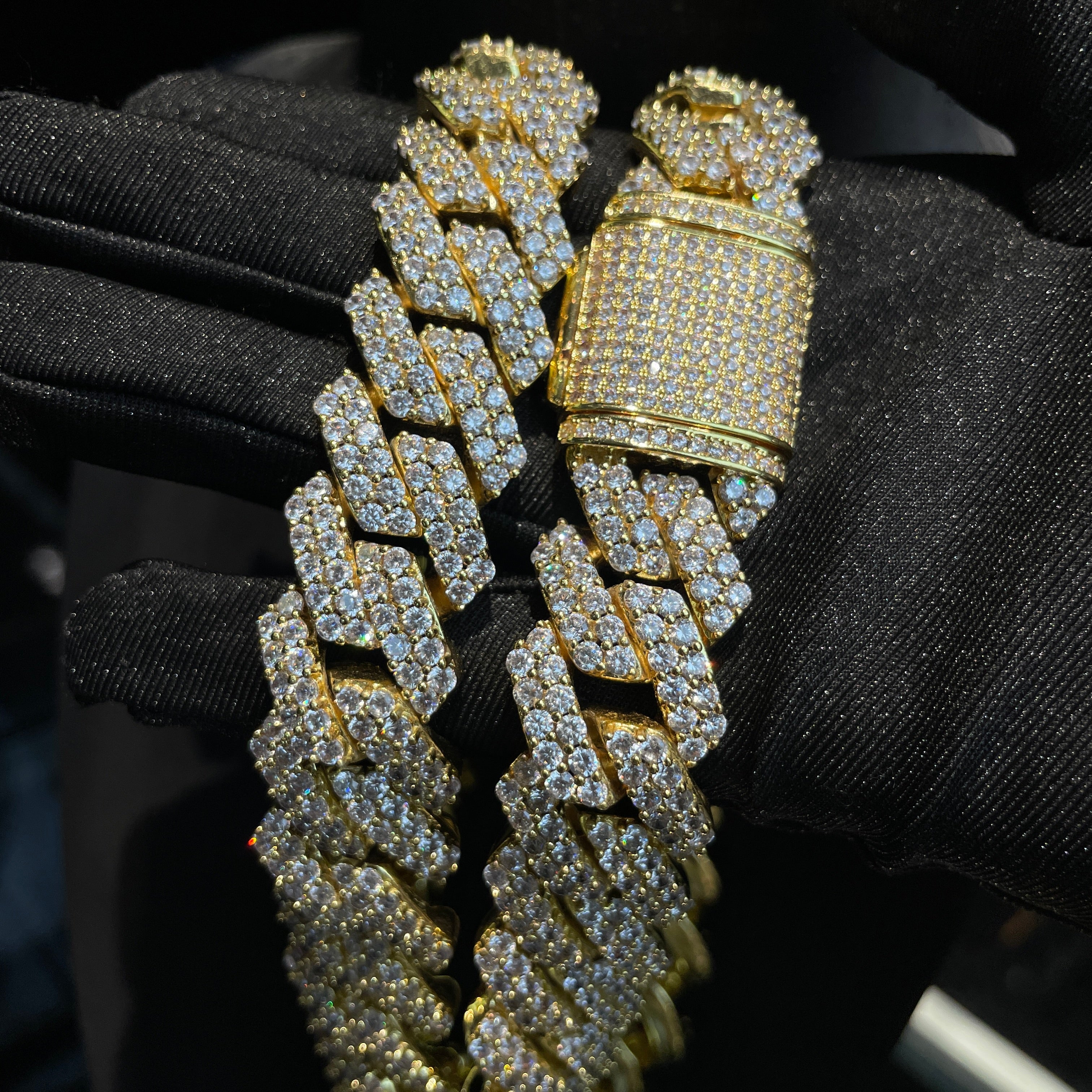 20mm Moissanite Full Drill Dense Rhombus Cuban Chain