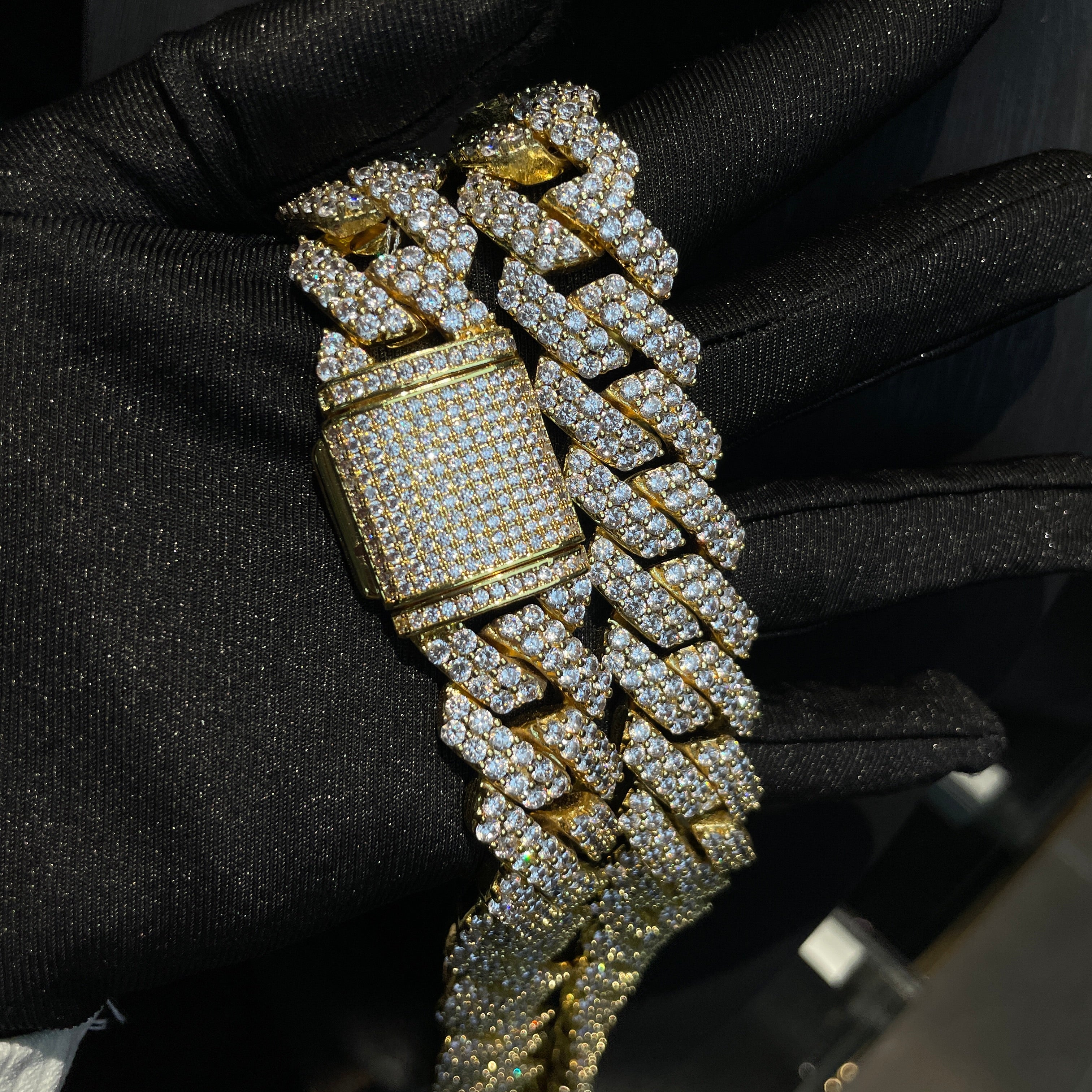 20mm Moissanite Full Drill Dense Rhombus Cuban Chain