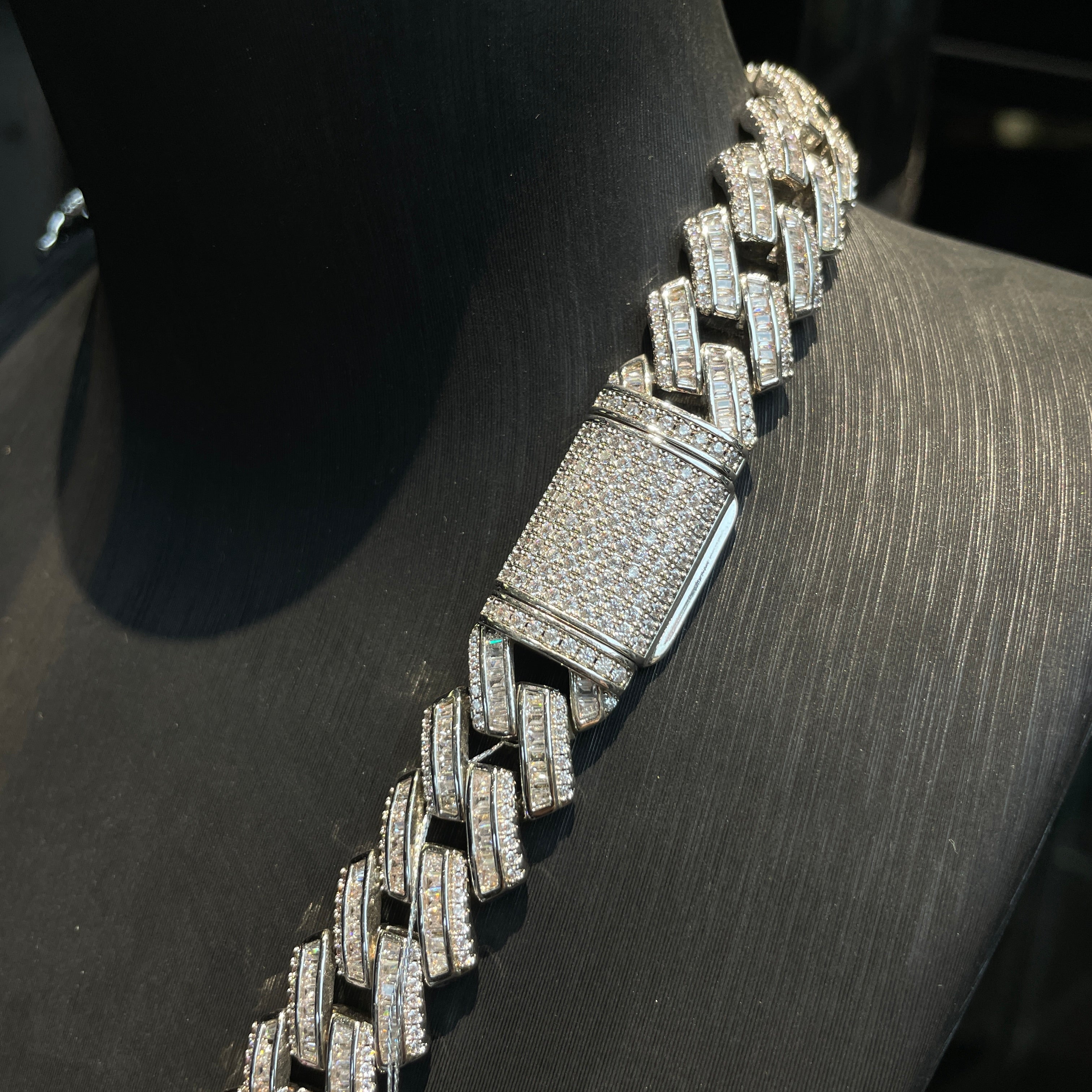 16mm Moissanite Personalized New Style Cuban Chain