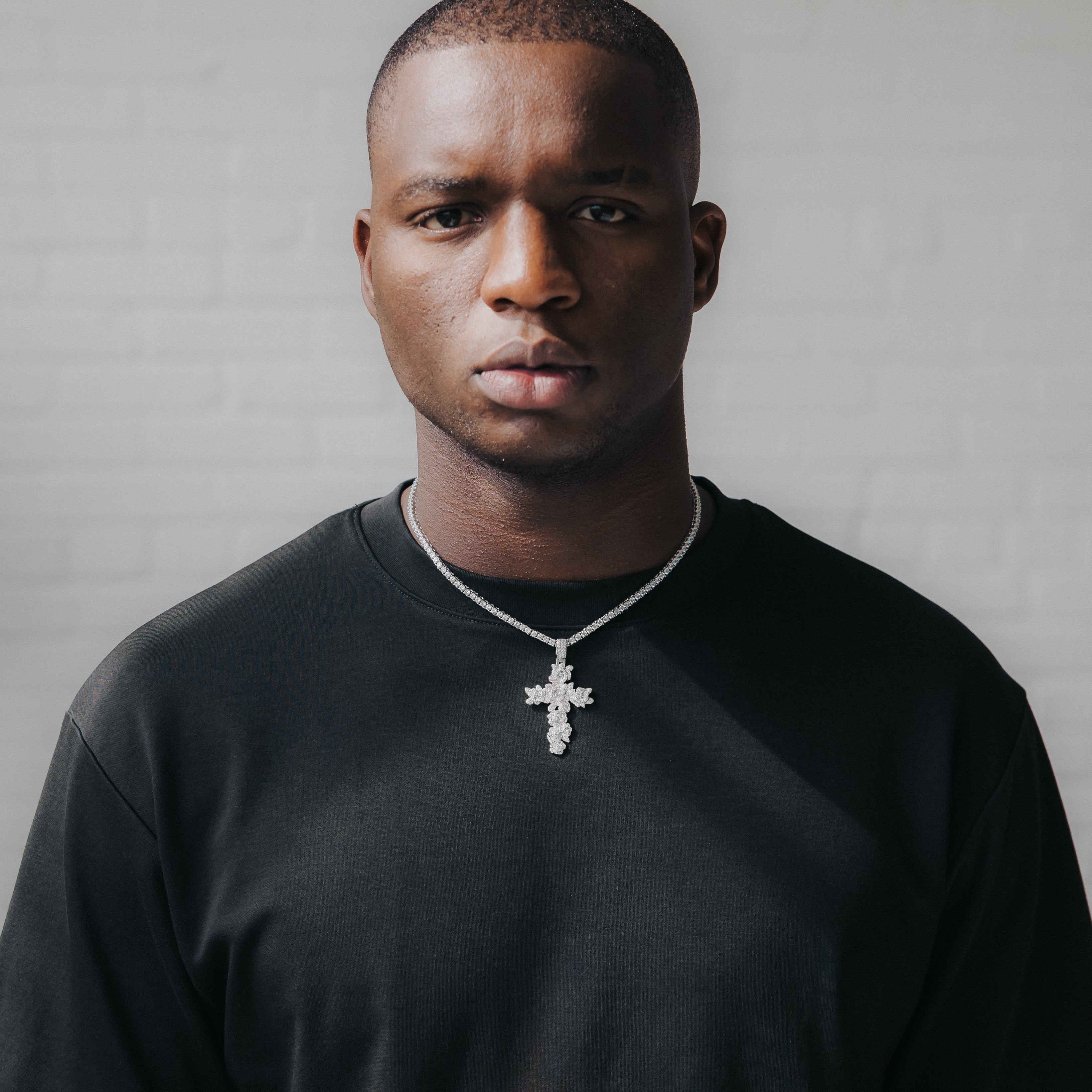 Rose Cross White Gold Moissanite Pendant