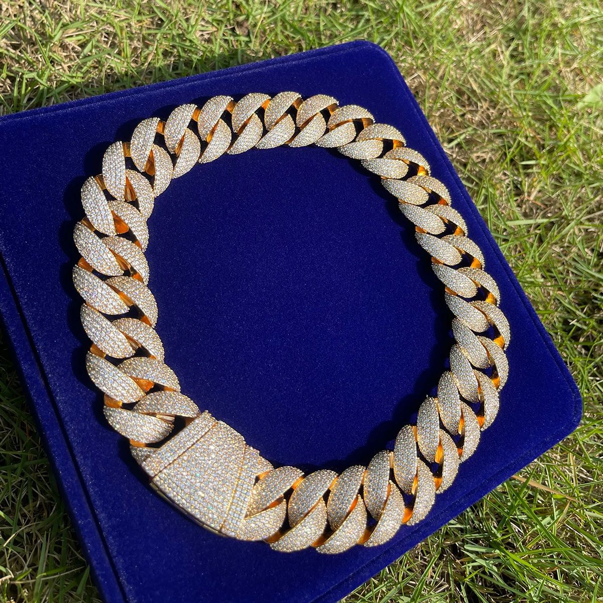 25mm Hip-Hop Moissanite Bubble Cuban Link Necklace