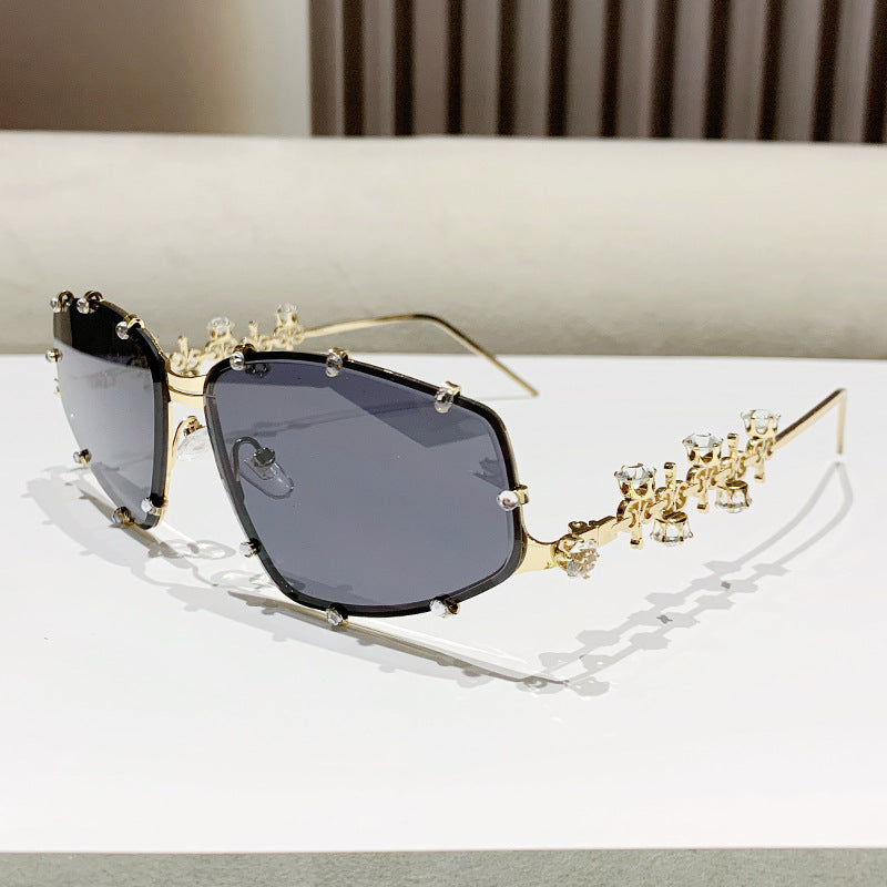 Diamond-studded Luxury Sunglasses