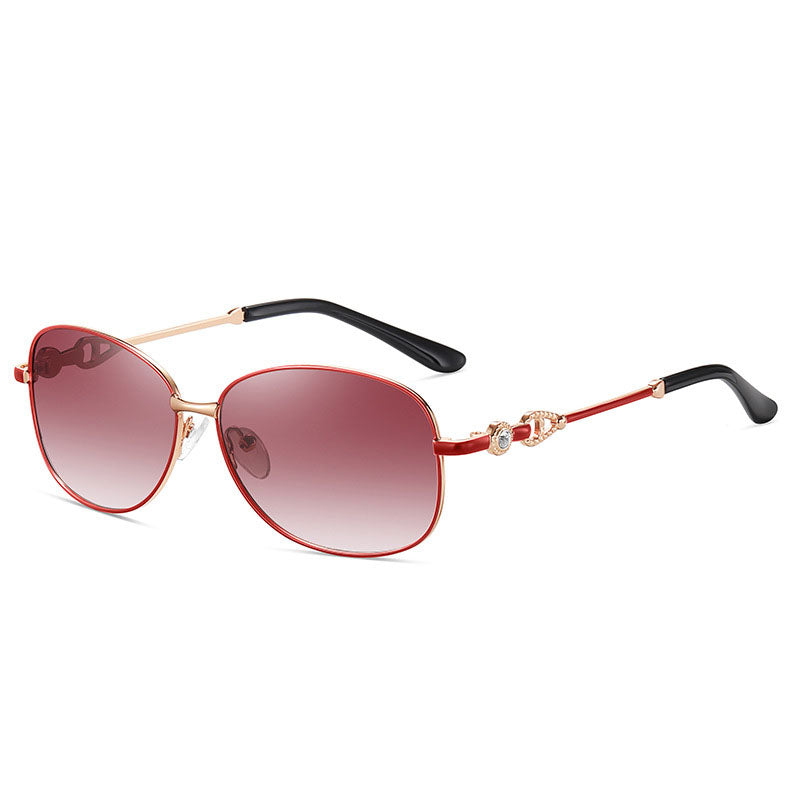 Classic Edging Diamond Design Sunglasses