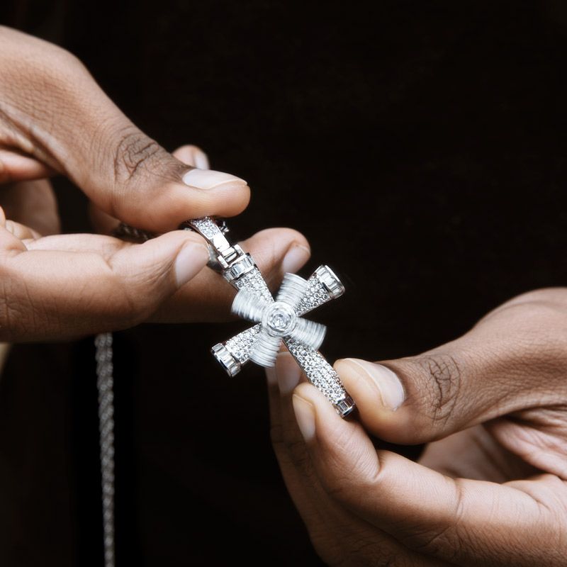 Street Style | Rotatable Cross Iced Out Pendant