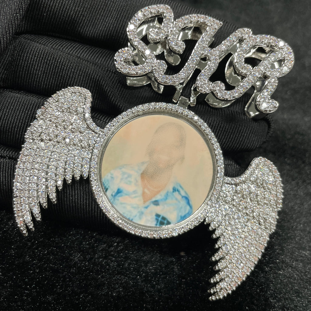 Moissanite SKR HipHop can be Customized Photo Wings Round Pendant