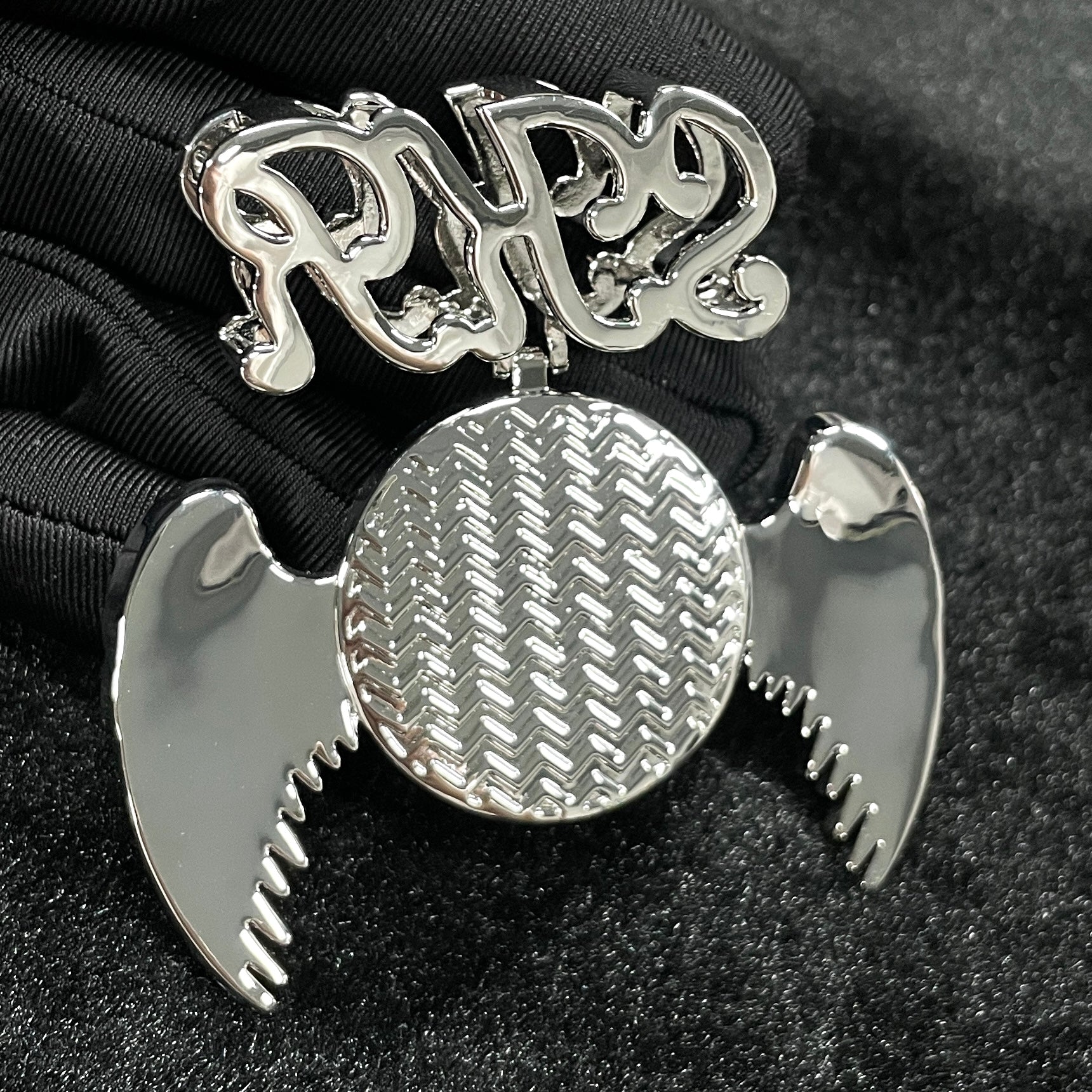 Moissanite SKR HipHop can be Customized Photo Wings Round Pendant