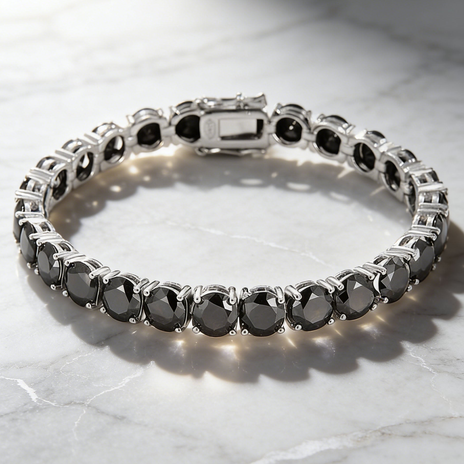 Street Style | "Black Ring" 925S Black Moissanite Bracelet