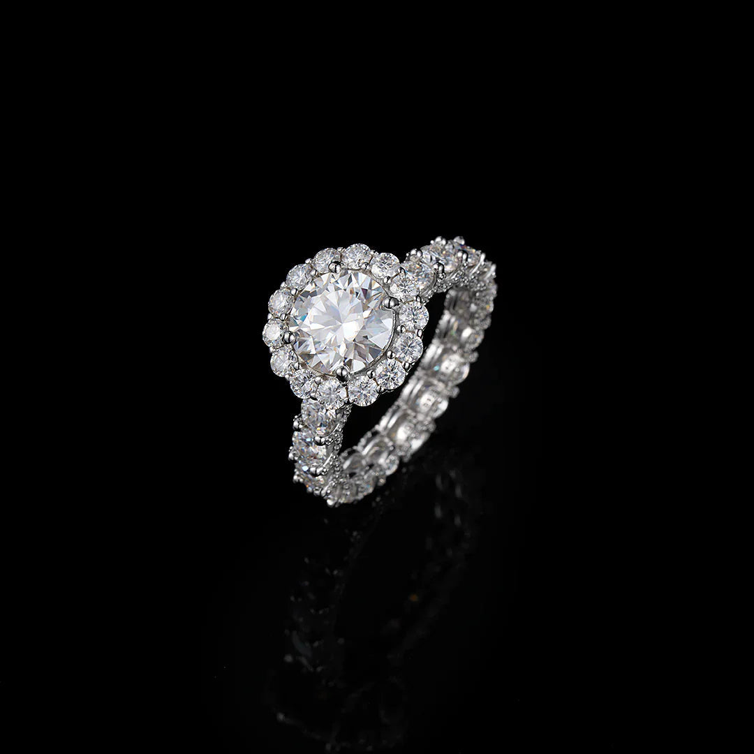 Solitaire Halo Ring with Side Diamonds